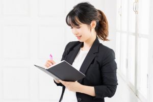 新入社員の日報はテンプレートの工夫で成長を加速!記載例も紹介